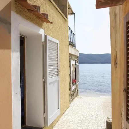 Il Sottomarino - Goelba Daire *