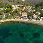 Il Sottomarino - Goelba Apartman *